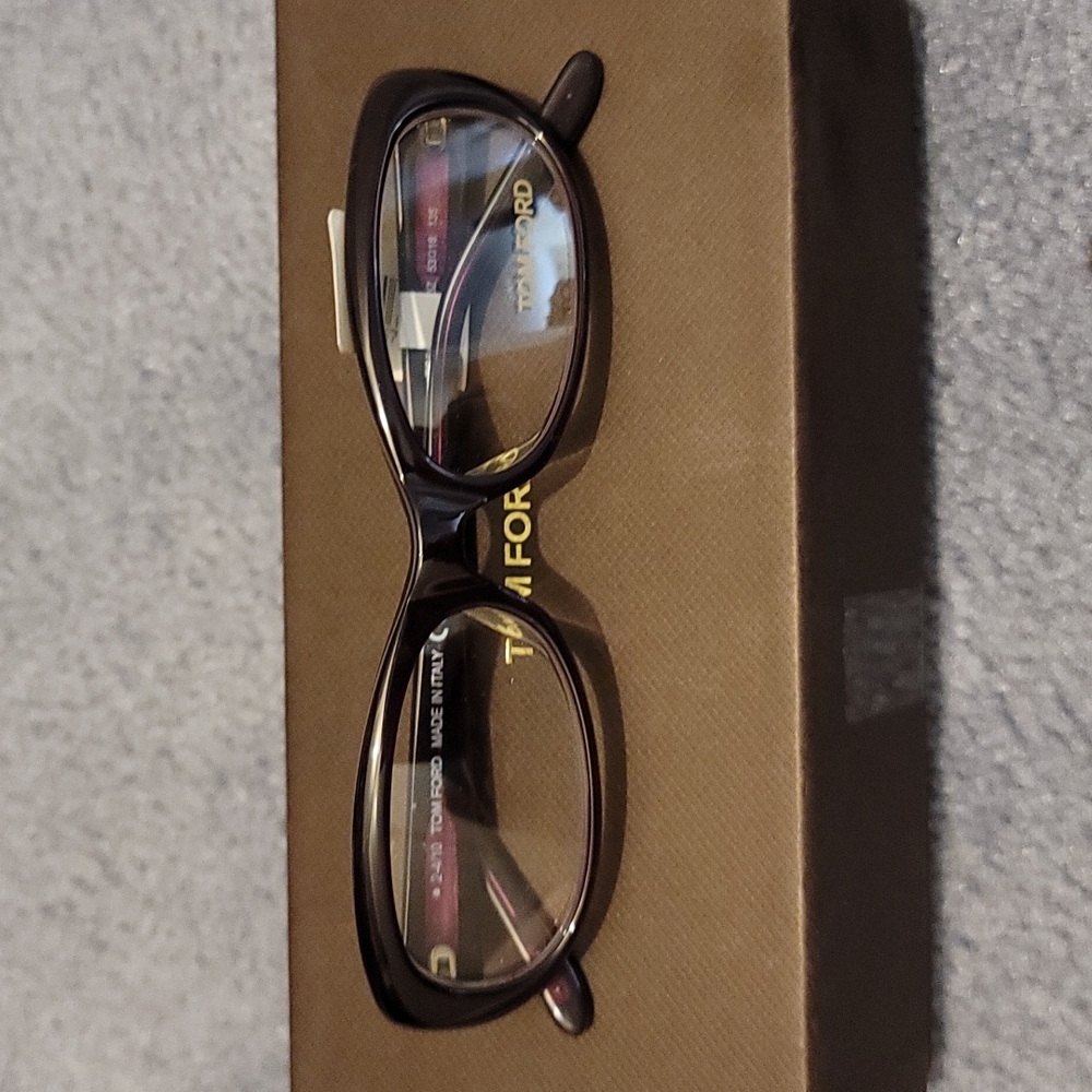 Eyeglasses - Picture 3 of 7